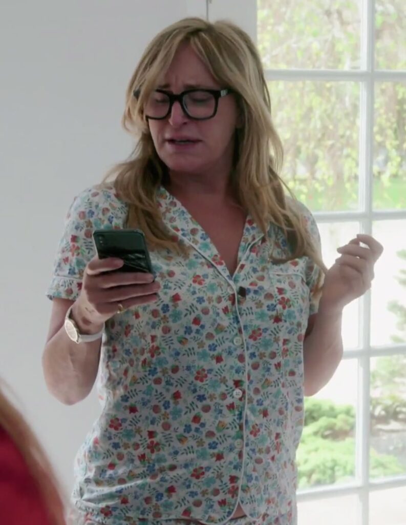 Sonja Reads a Text - The Real Housewives of New York City Season 12 Episode 3