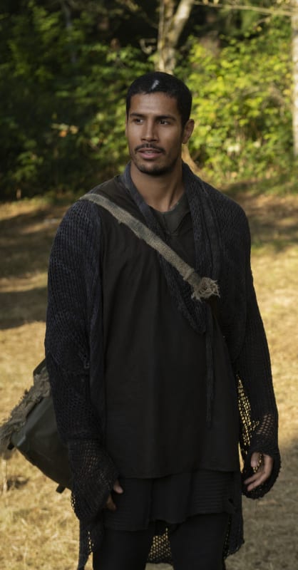 Gabriel On The Hunt - The 100 Season 7 Episode 2