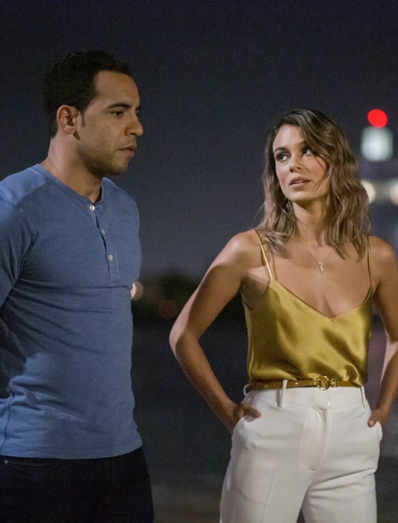 Let's Take a Walk - The Baker and the Beauty Season 1 Episode 6