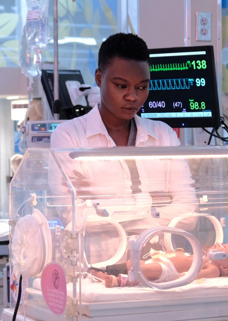 The Incubator - Tall - The Resident Season 3 Episode 10