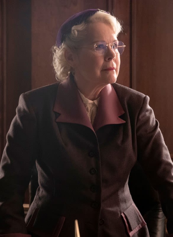 Beverly Beck - Penny Dreadful: City of Angels Season 1 Episode 8