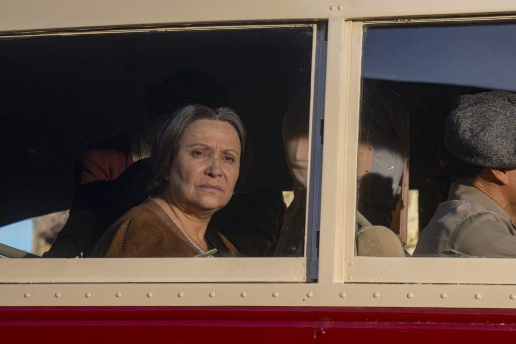 Maria on Her Way - Penny Dreadful: City of Angels Season 1 Episode 7