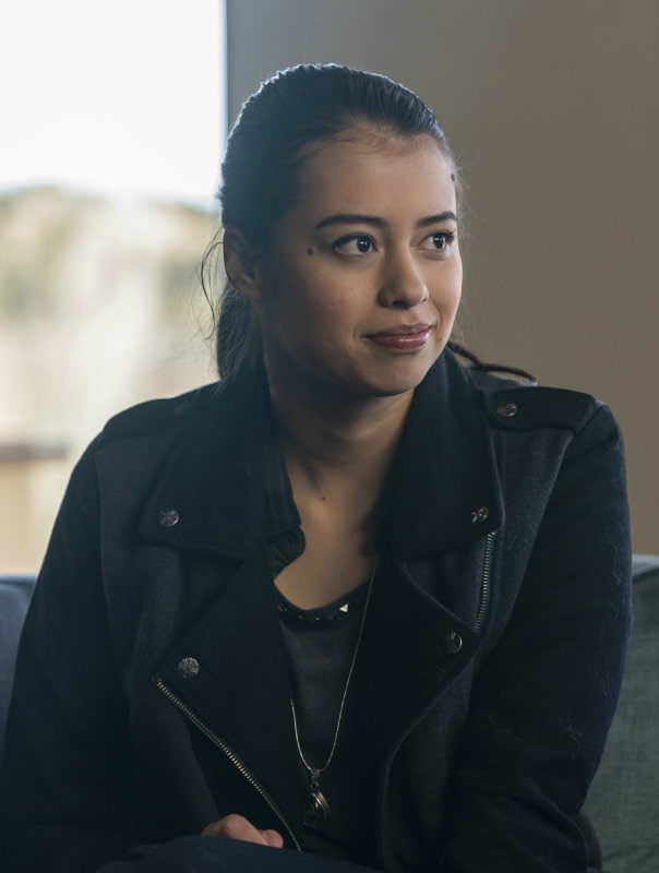 Rosa's Home - Roswell, New Mexico Season 2 Episode 11
