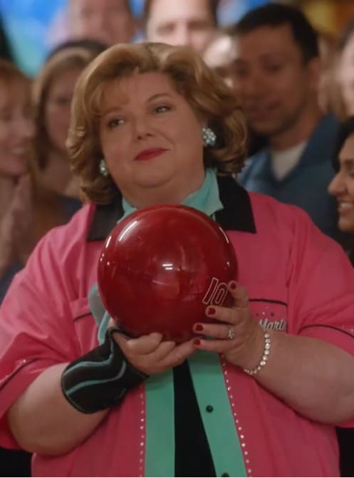 The Crowd Applauds - Good Witch Season 6 Episode 8