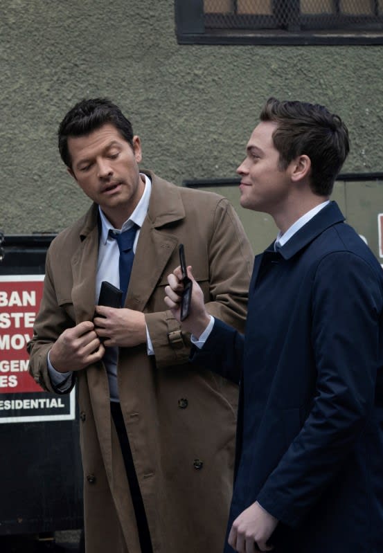 Channeling Cas - Supernatural Season 15 Episode 15