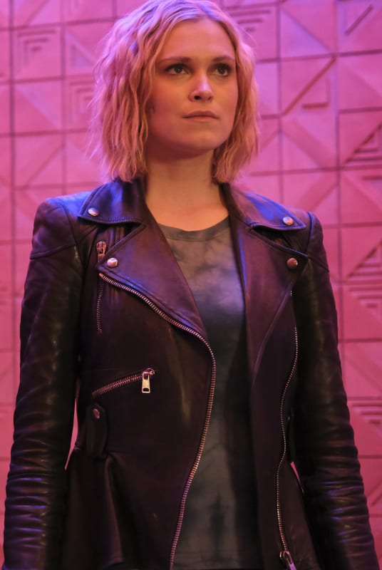 Clarke Heads To The Last War - The 100 Season 7 Episode 16