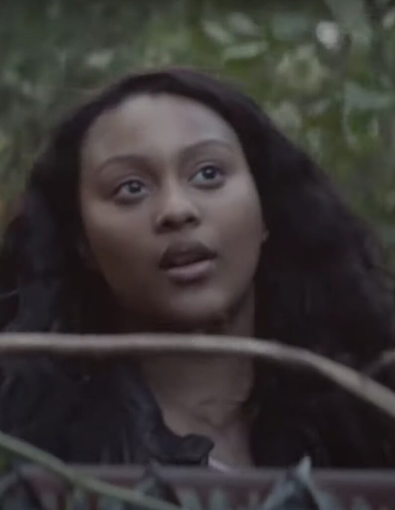 Iris With Her Weapon - The Walking Dead: World Beyond Season 1 Episode 4