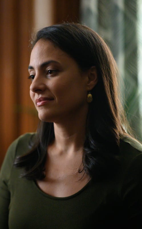 Kelly Hart - Coroner Season 2 Episode 4