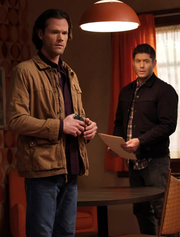 Rummaging Through Stuff - Supernatural Season 15 Episode 16