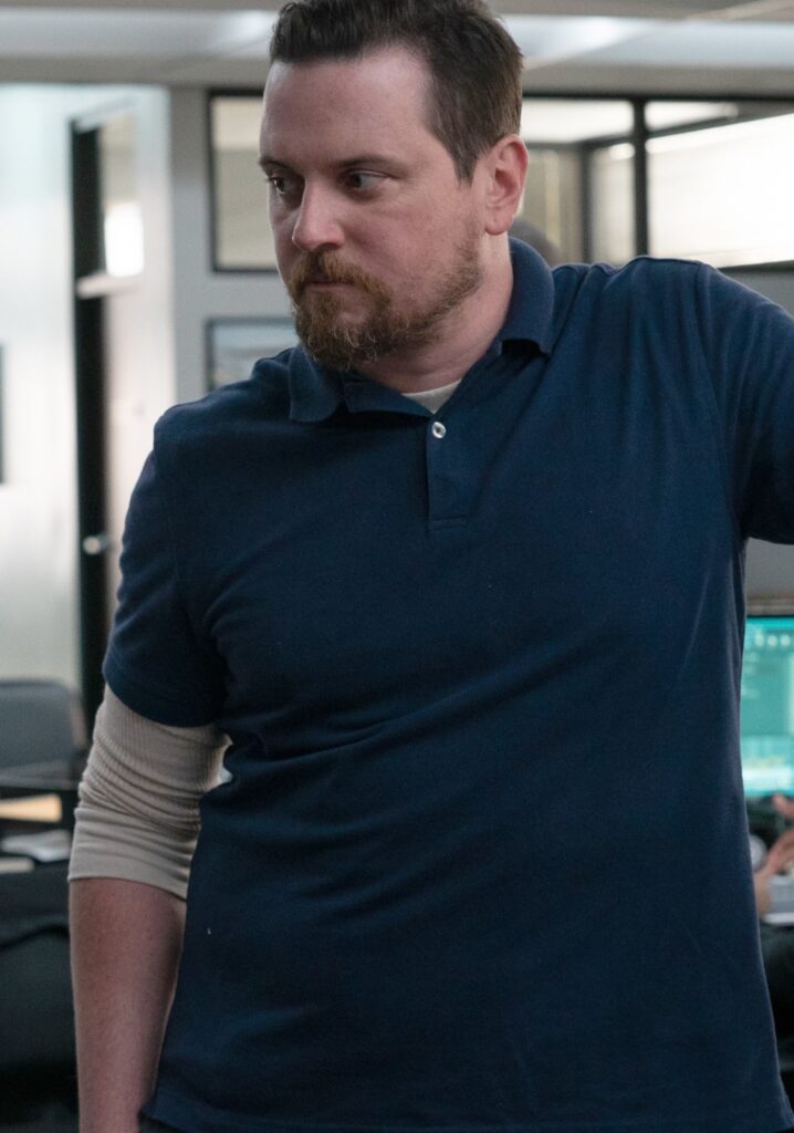 Standing By - neXt Season 1 Episode 2