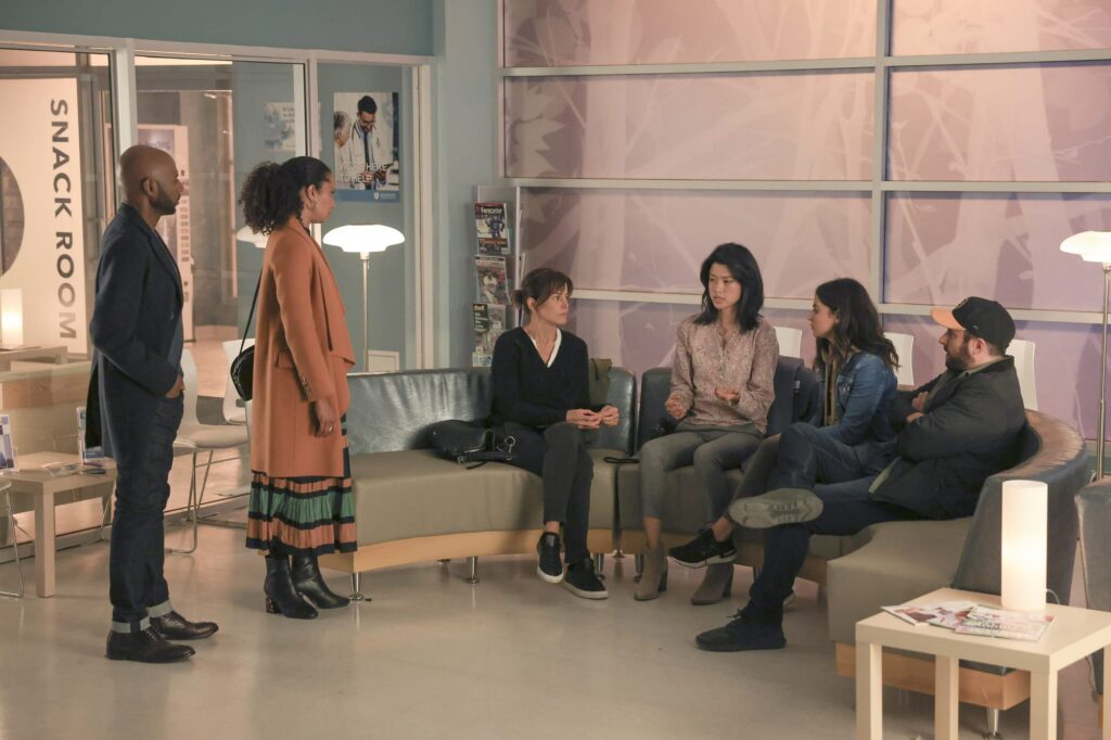 In Times of Need - A Million Little Things Season 3 Episode 1