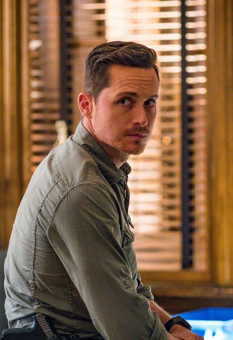 New Look - Chicago PD Season 8 Episode 1