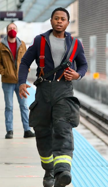 Ritter walking - Chicago Fire Season 9 Episode 2