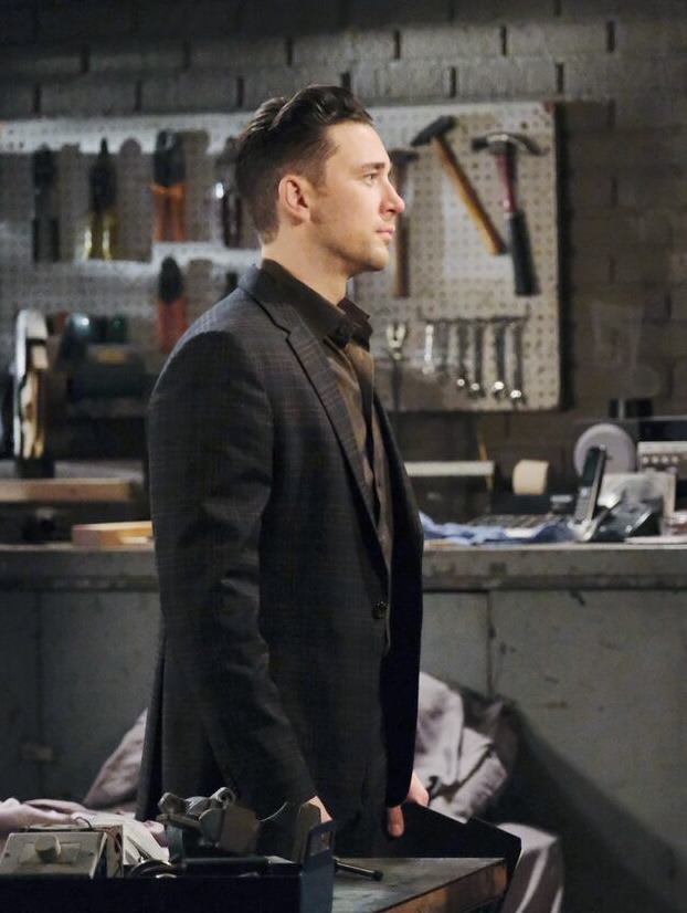 Chad Catches Jake/Tall - Days of Our Lives