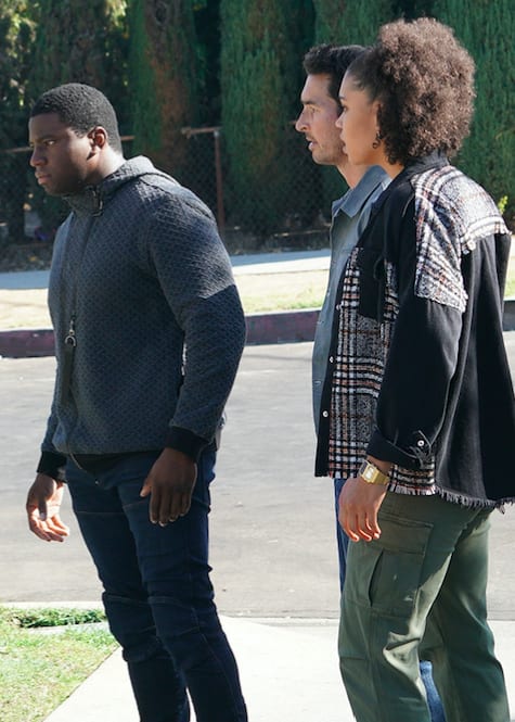 Dean, Vic, Travis help - Station 19 Season 4 Episode 5