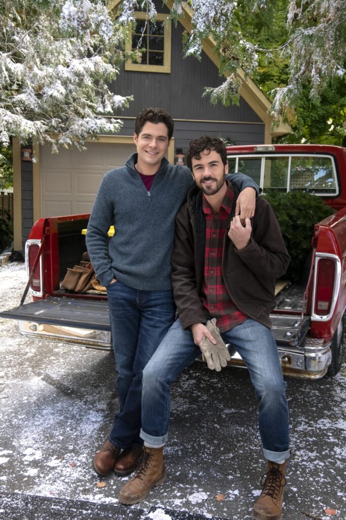 Hugo and Patrick - The Christmas Setup