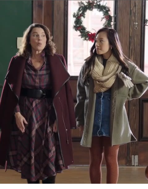 Hugo's Girls - The Christmas Setup