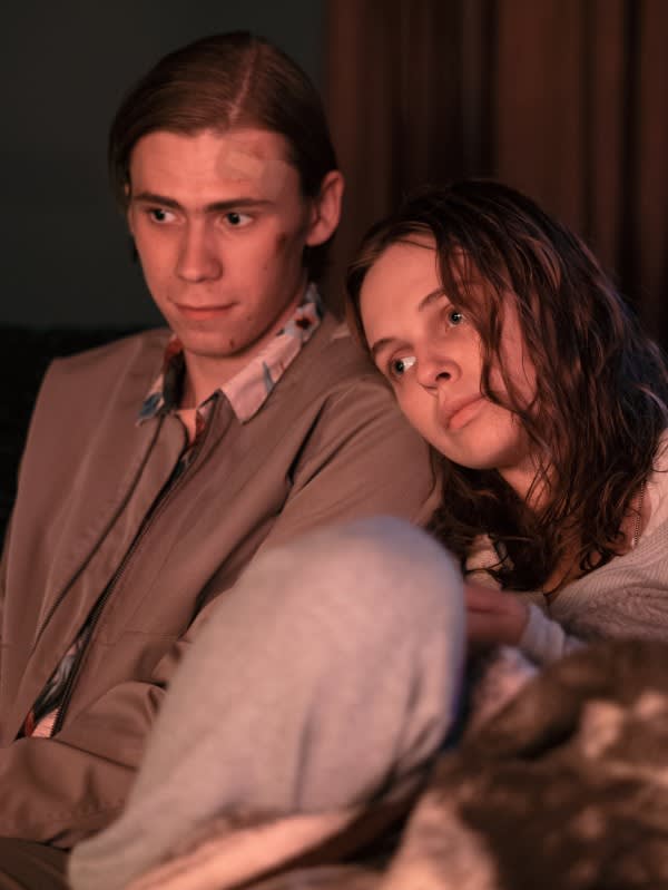 Leaning On Each Other - The Stand Season 1 Episode 1