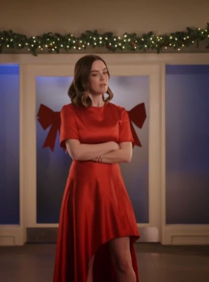 Pissed Off but Hot - Inn Love By Christmas
