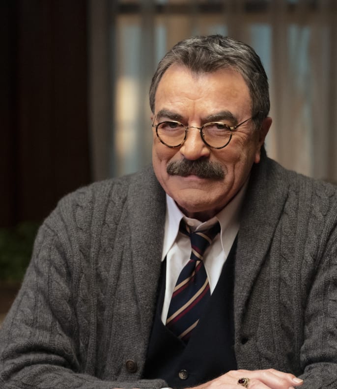 Struggling to Step Back - Blue Bloods Season 11 Episode 3