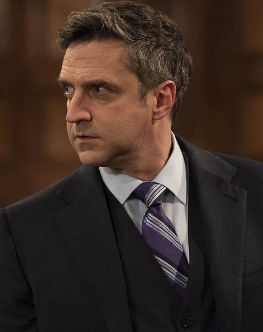 Barba Returns - Law & Order: SVU Season 22 Episode 4