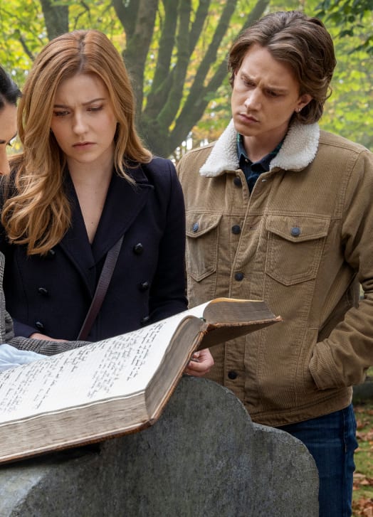 Nace - Nancy Drew Season 2 Episode 2