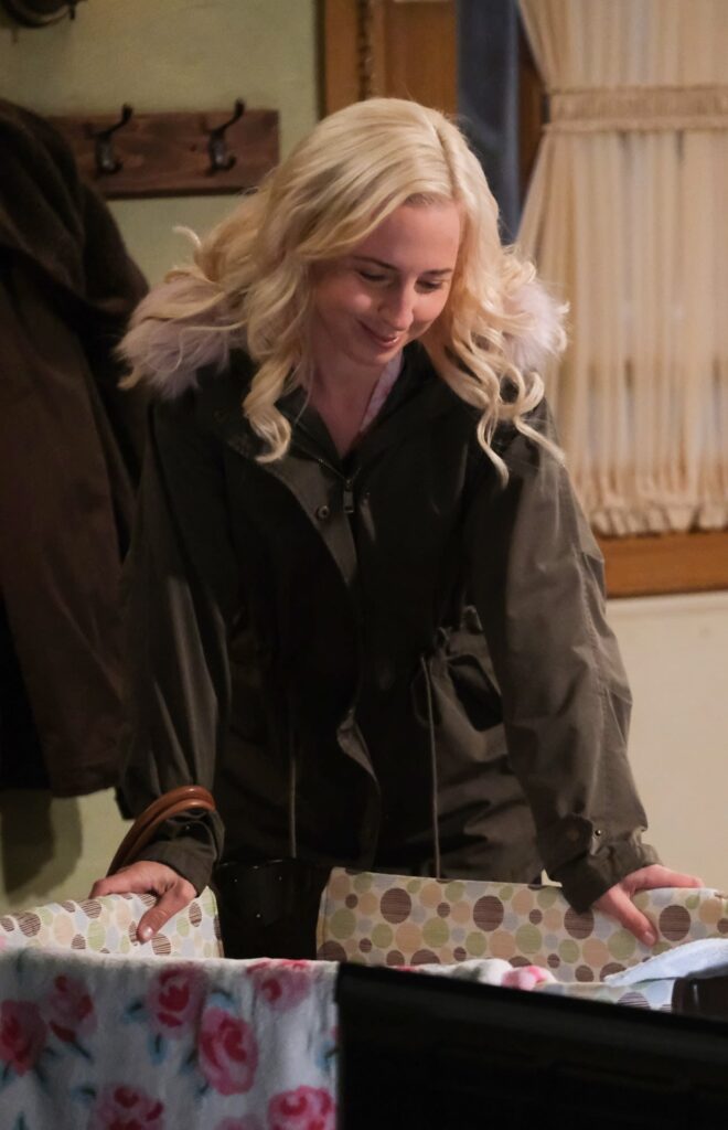 The Conners 3x08 episode photo 2 Season 3 Episode 7