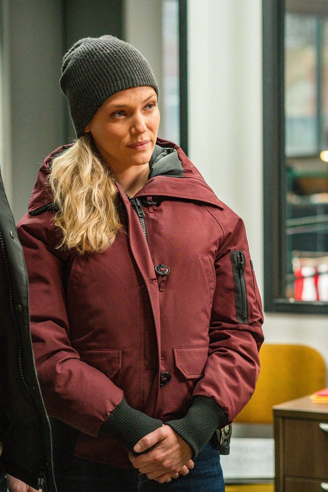 Co-Captain  - Chicago PD Season 8 Episode 6