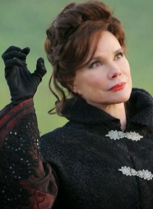 Cora Uses Magic - Once Upon a Time Season 1 Episode 18