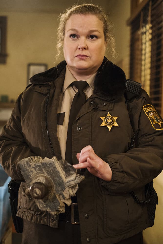 Deputy Liv in the Office - Resident Alien Season 1 Episode 4