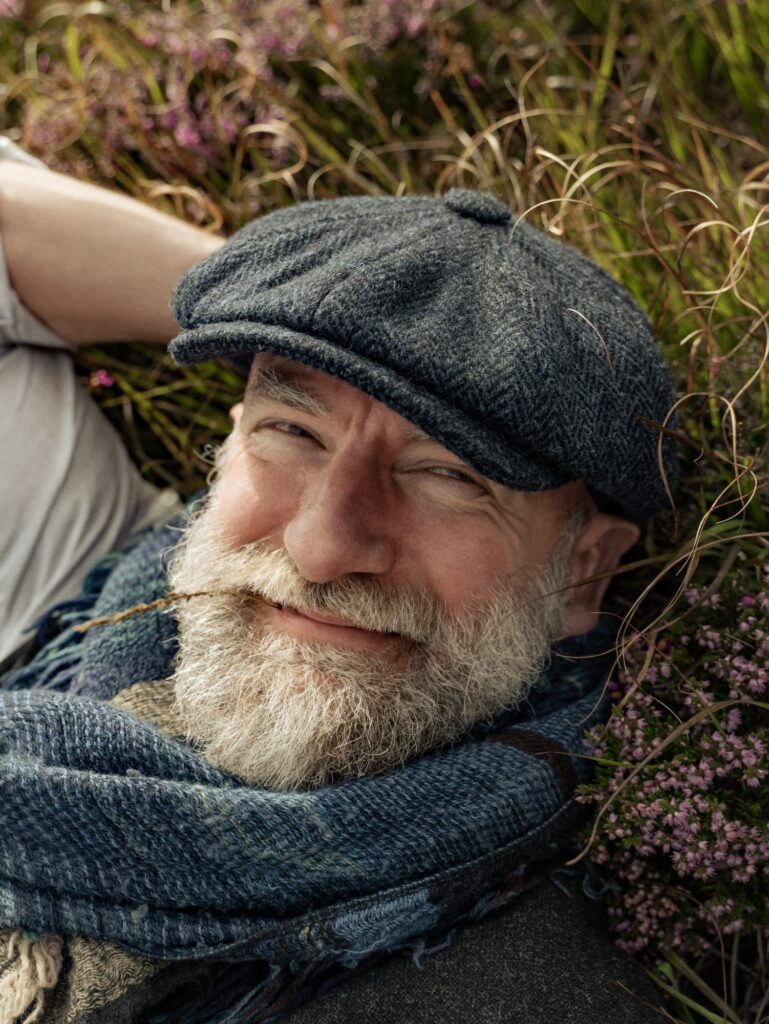 Graham Rests His Head - Men In Kilts Season 1 Episode 1