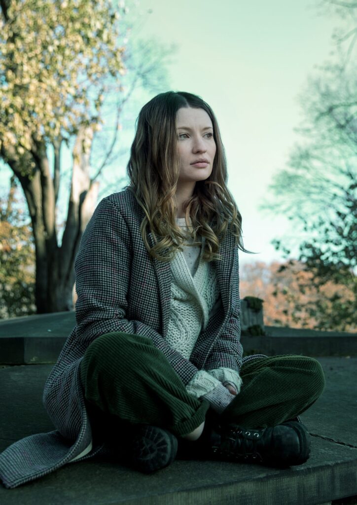 Laura Takes In the Scenery - American Gods Season 3 Episode 4