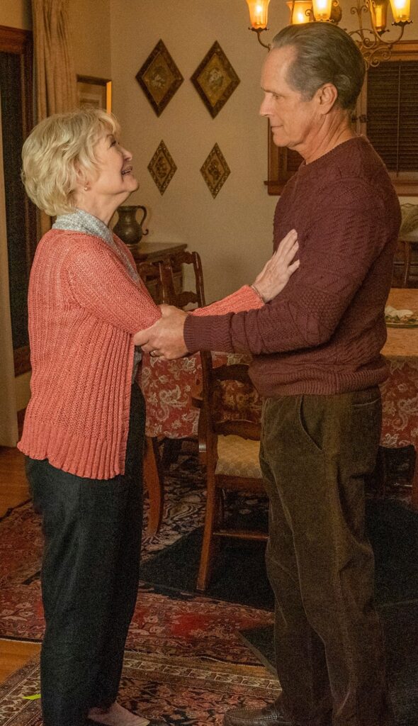 Mr. and Mrs. Buckley - 9-1-1 Season 4 Episode 5