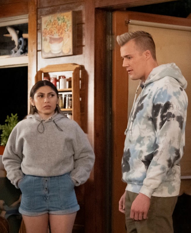 Odd Couple - All American Season 3 Episode 6