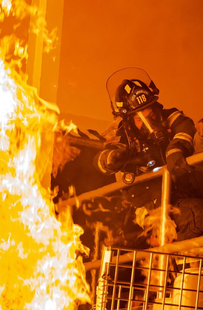 Raging Fire - 9-1-1 Season 4 Episode 5