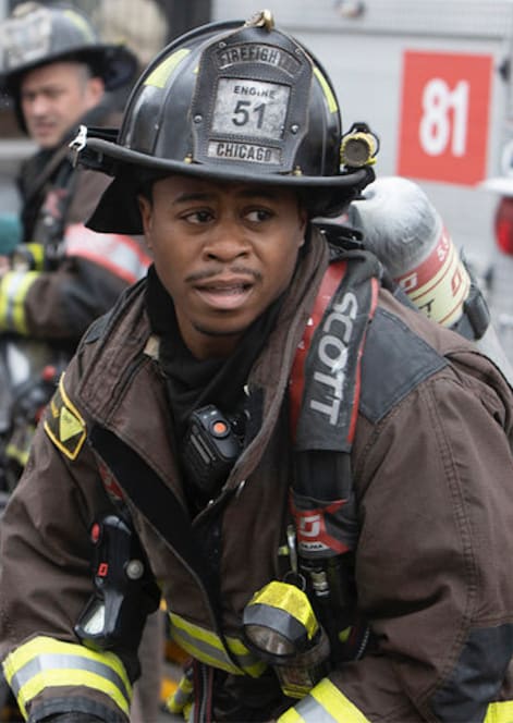 Ritter helping hand - Chicago Fire Season 9 Episode 7