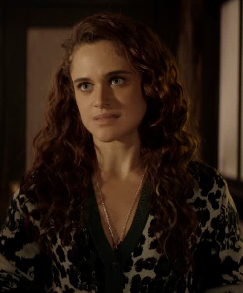 Angelique Back in the Picture - Batwoman Season 2 Episode 9