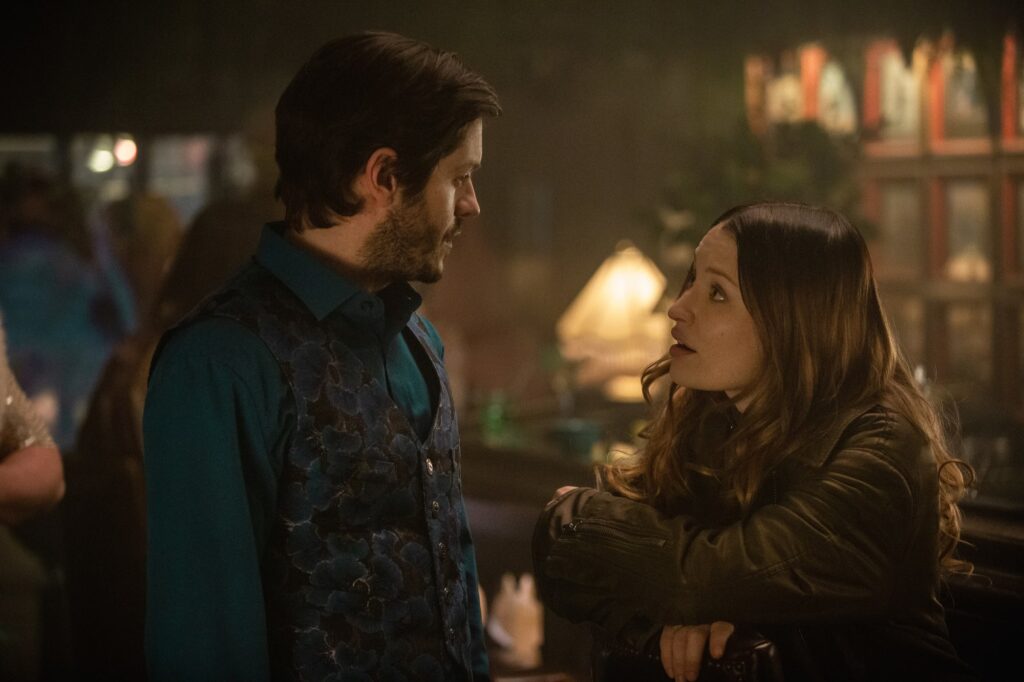 Laura and a new Friend - American Gods Season 3 Episode 8