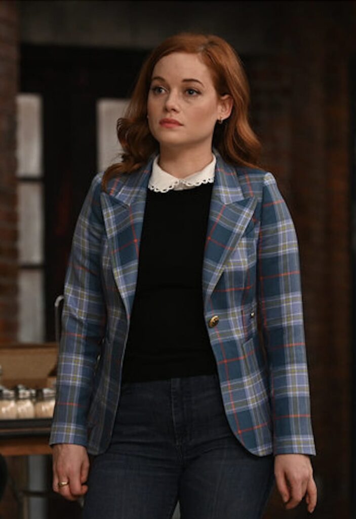 Zoey confused - Zoey's Extraordinary Playlist Season 2 Episode 6
