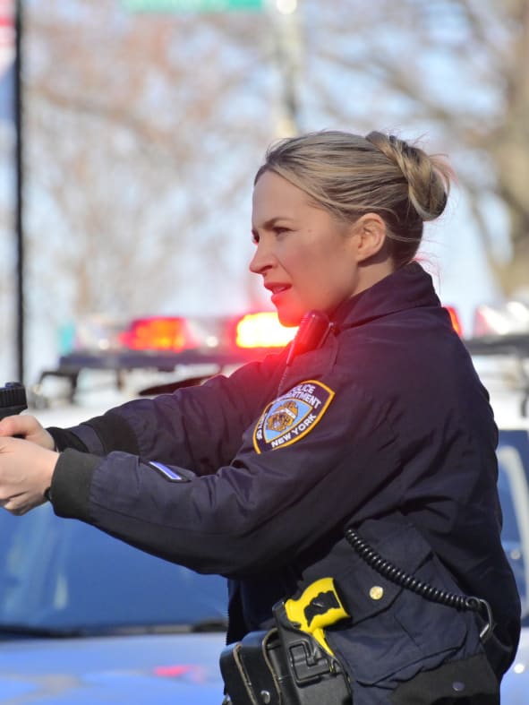 Eddie Draws Her Gun - Blue Bloods Season 11 Episode 12