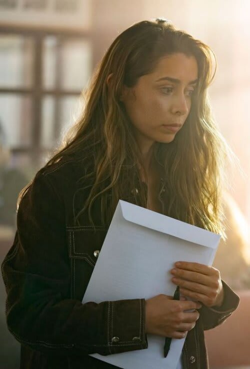 Hazel with divorce papers