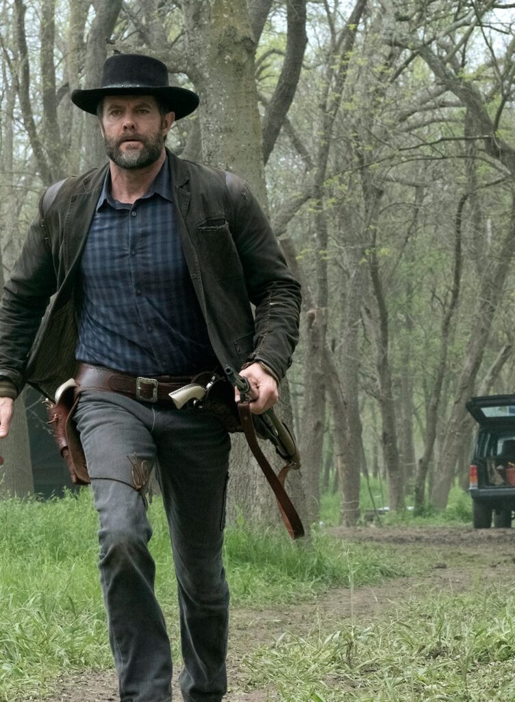 John Runs - Fear the Walking Dead Season 6 Episode 8