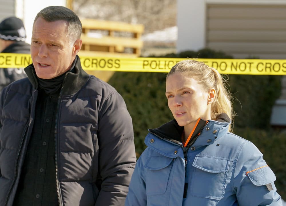 Past Comes Back - Chicago PD Season 8 Episode 11