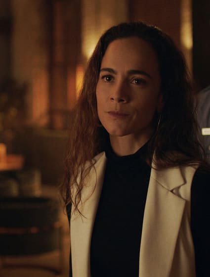 Saving an Ally - Queen of the South Season 5 Episode 3