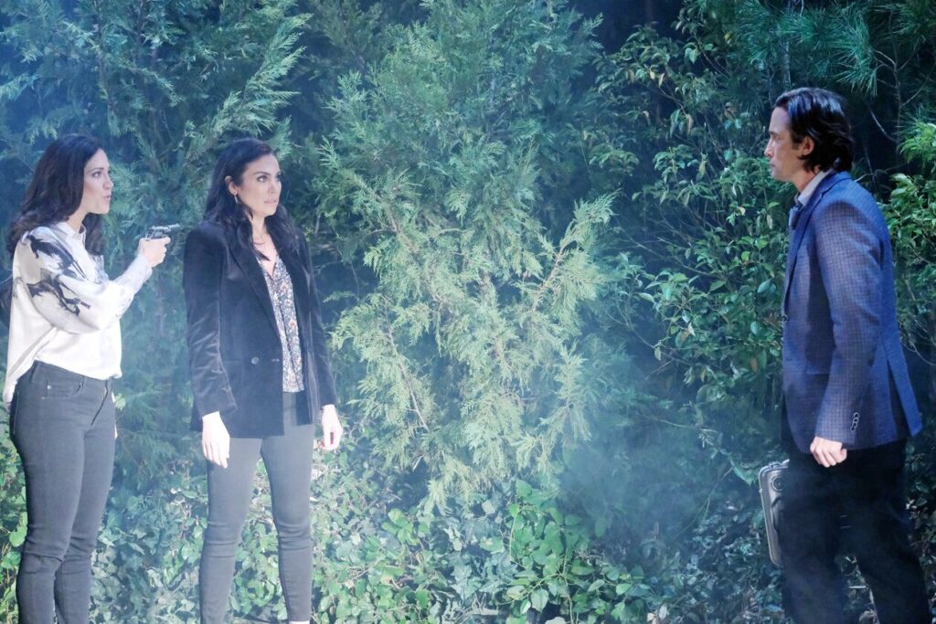A Dangerous Showdown - Days of Our Lives
