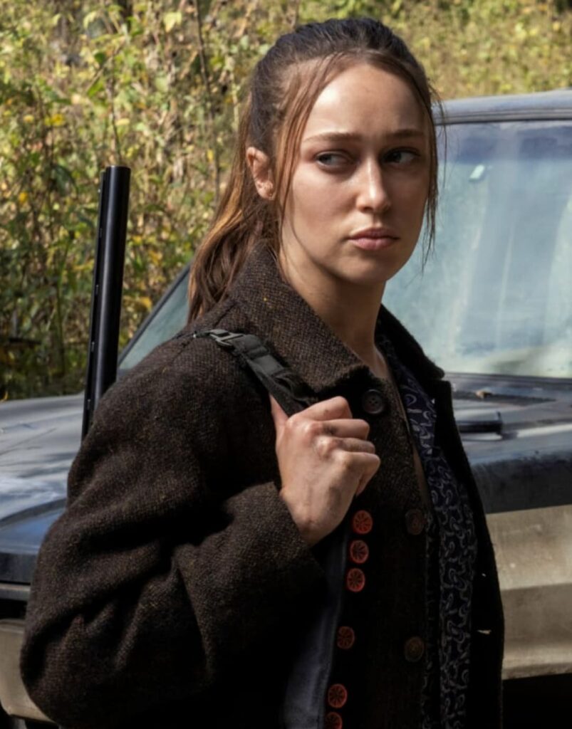 Alicia With a Rifle - Fear the Walking Dead Season 6 Episode 14