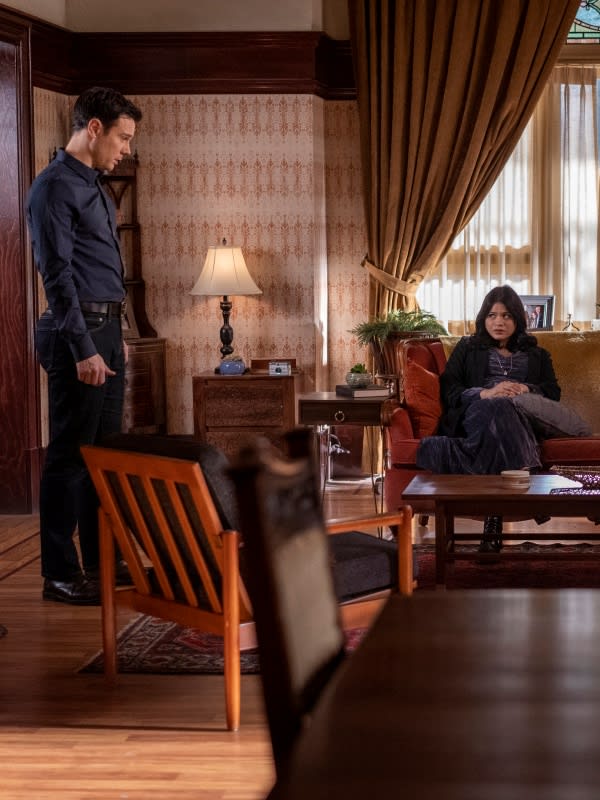 Harry and Mel - Charmed (2018) Season 3 Episode 12 - Charmed (2018)