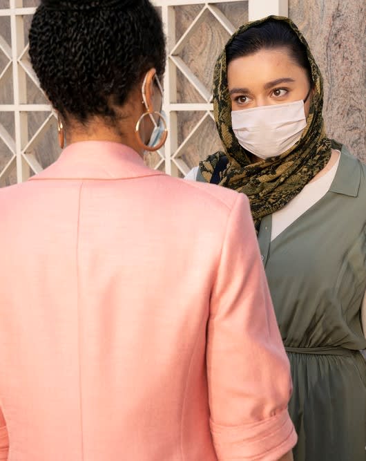 Helen Follow Mina - tall - New Amsterdam Season 3 Episode 11