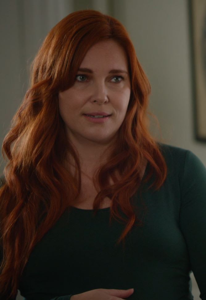 It Takes a Village - Good Witch Season 7 Episode 3
