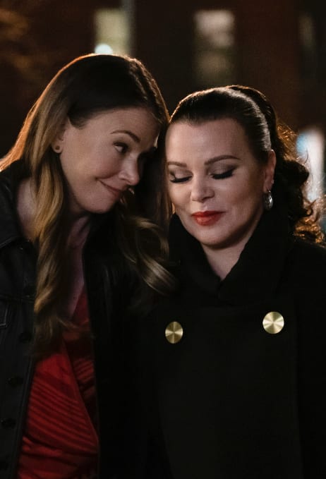 Liza and Maggie - Younger Season 7 Episode 10